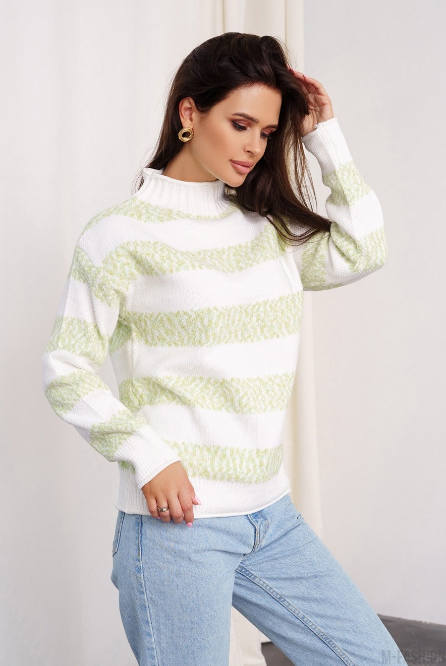 Бело-мятный теплый свитер с полосками- Фото 2