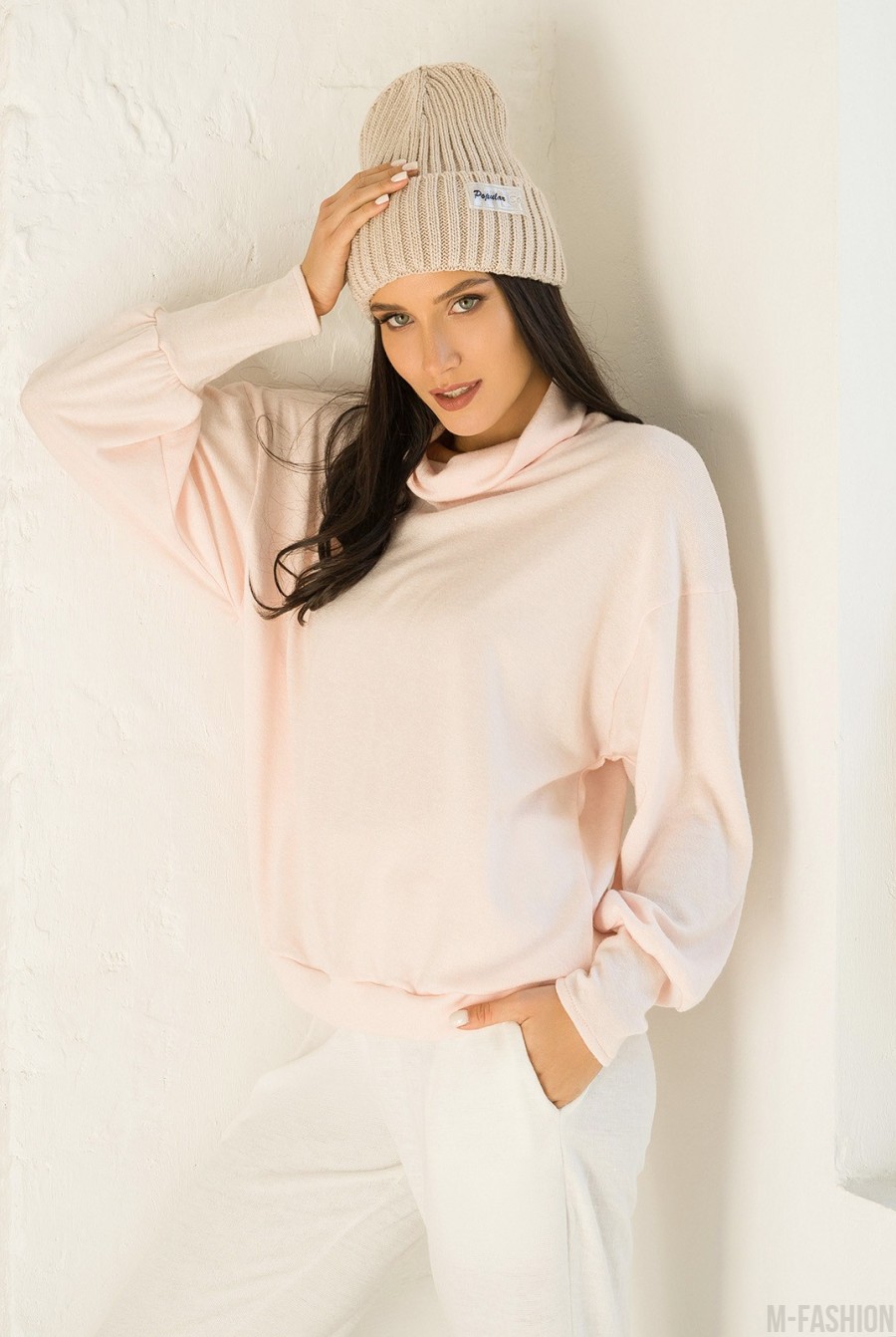 Розовый ангоровый свитер с хомутом - Фото 1
