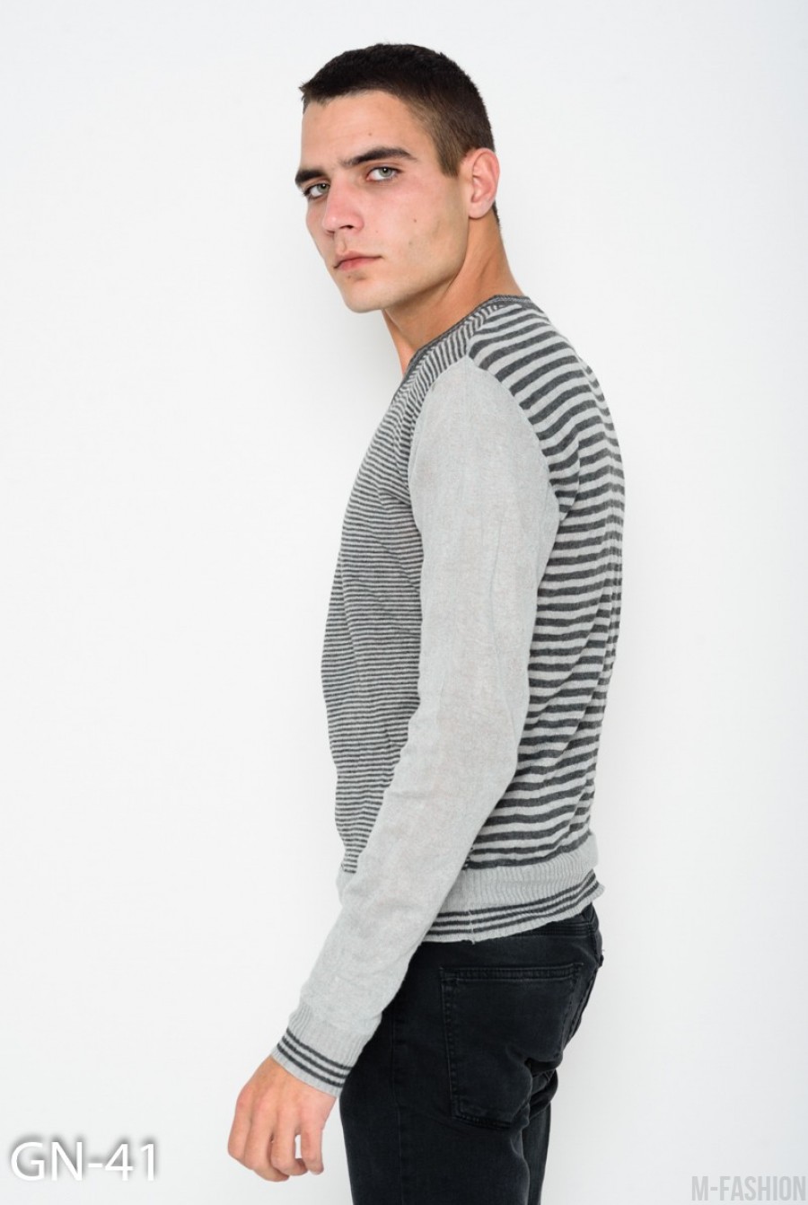 Полосатый свитер из тонкой шерсти с V-образной горловиной- Фото 2
