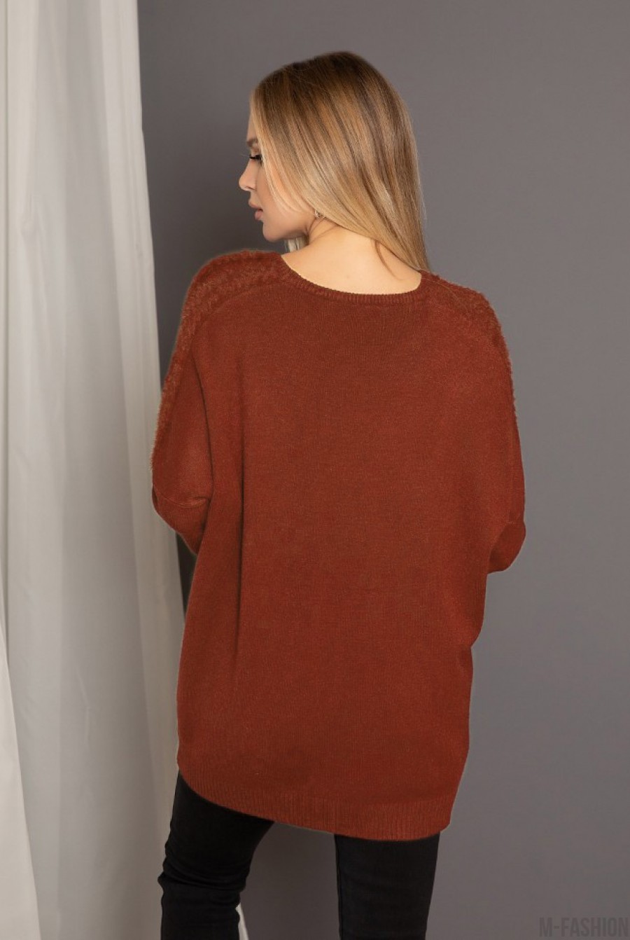 Красный ангоровый свободный свитер с вставками- Фото 3