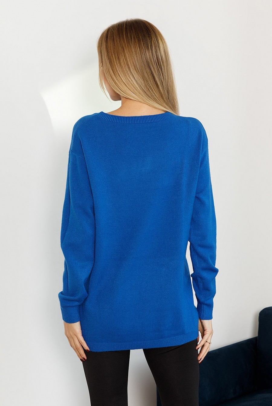 Синий ангоровый свитер декорированный пуговицами- Фото 3