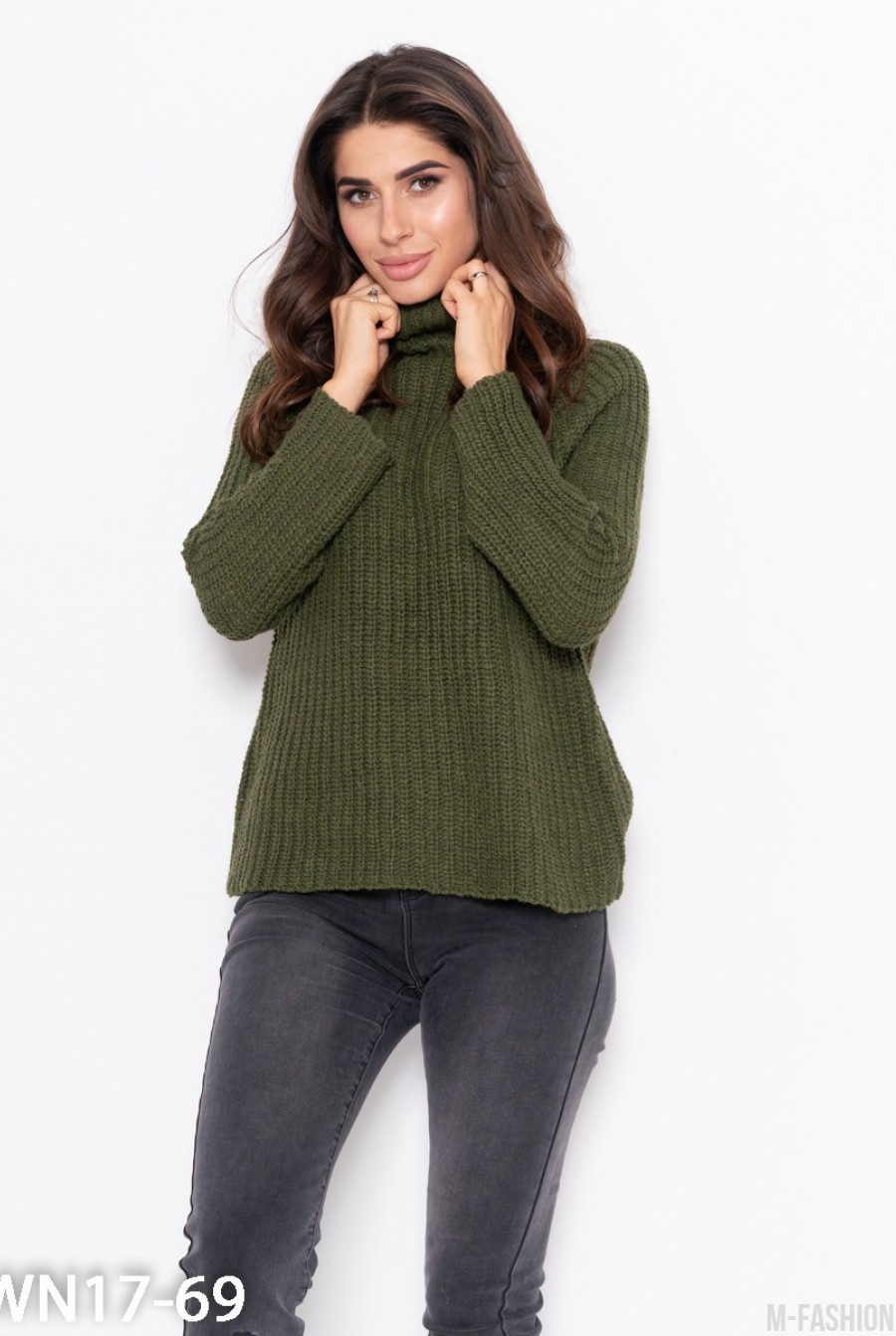 Зеленый вязаный свитер с высоким горлом - Фото 1