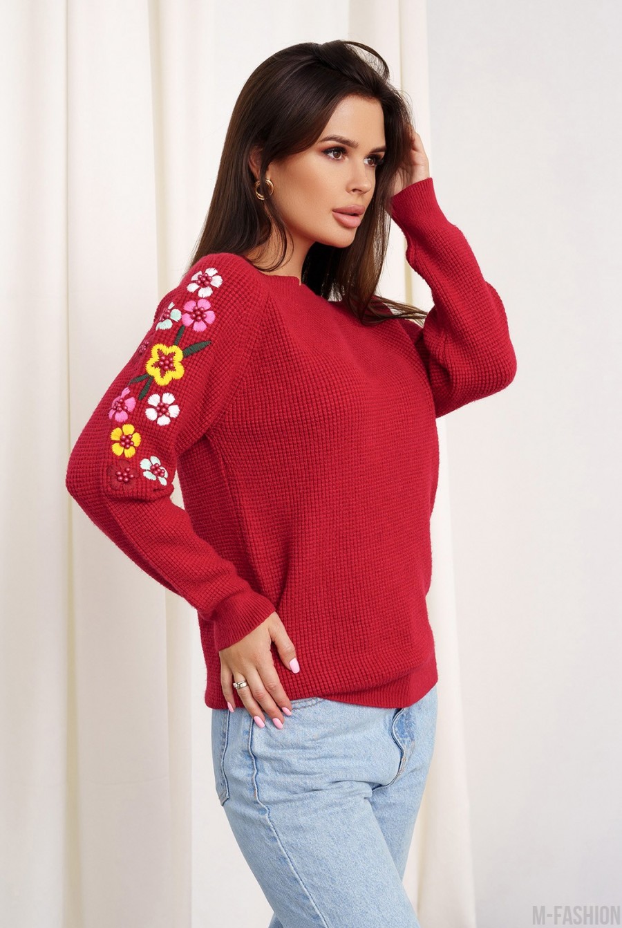 Бордовый вязаный свитер с цветочным узором- Фото 2
