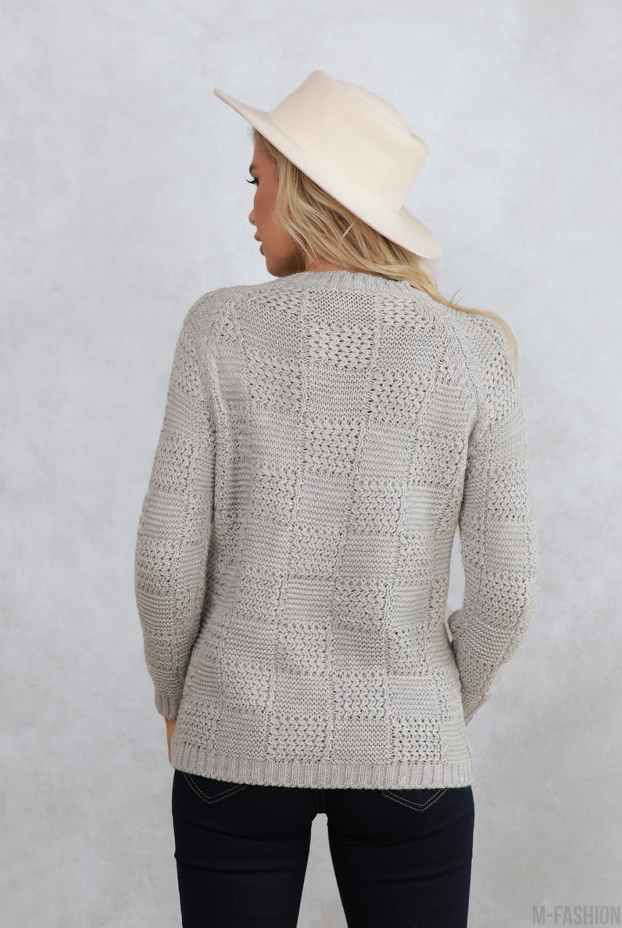 Светло-серый шерстяной клетчатый свитер с люрексом- Фото 3