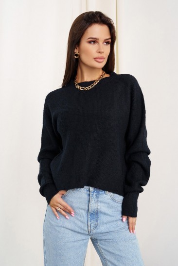 Черный шерстяной вязаный свитер