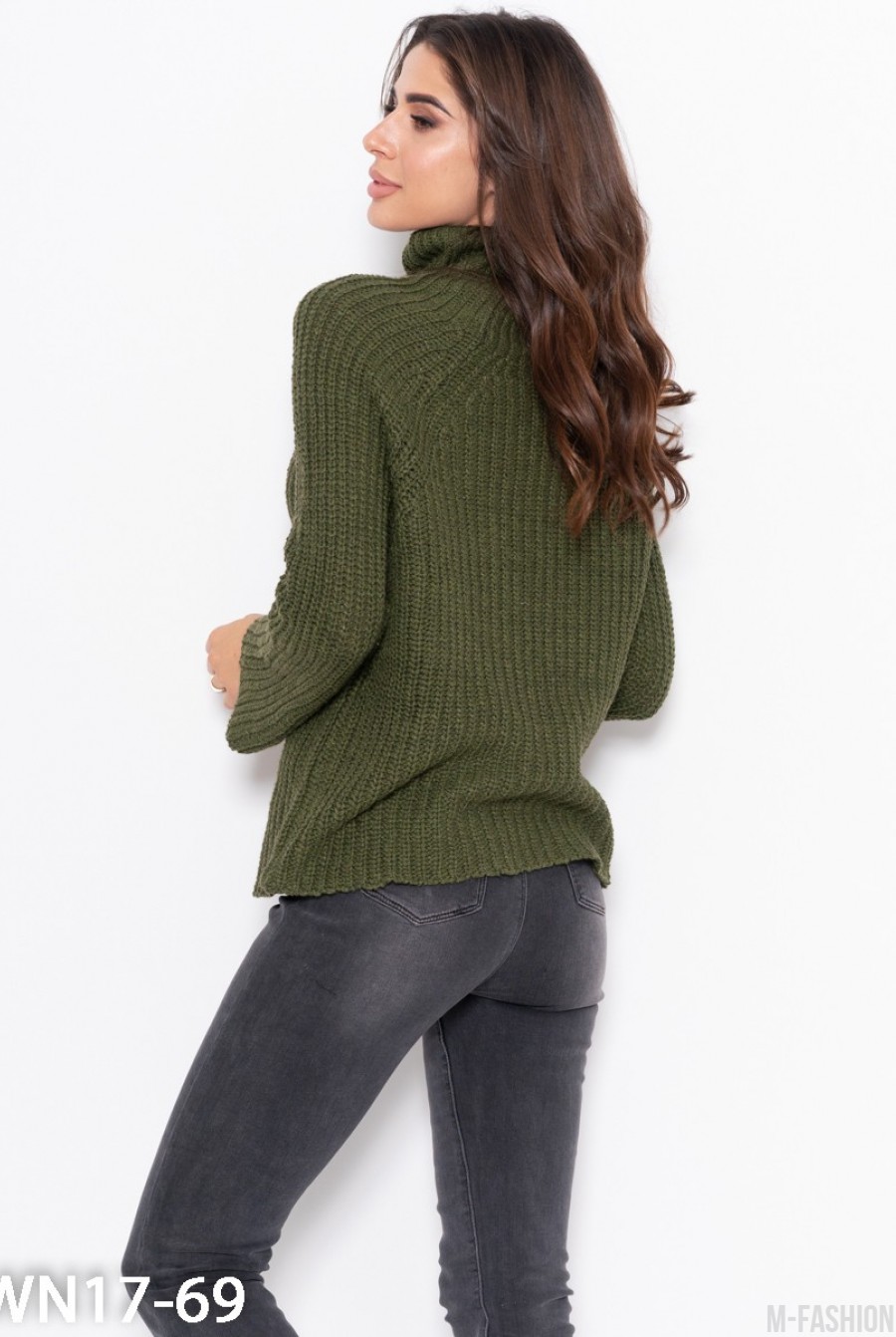 Зеленый вязаный свитер с высоким горлом- Фото 3