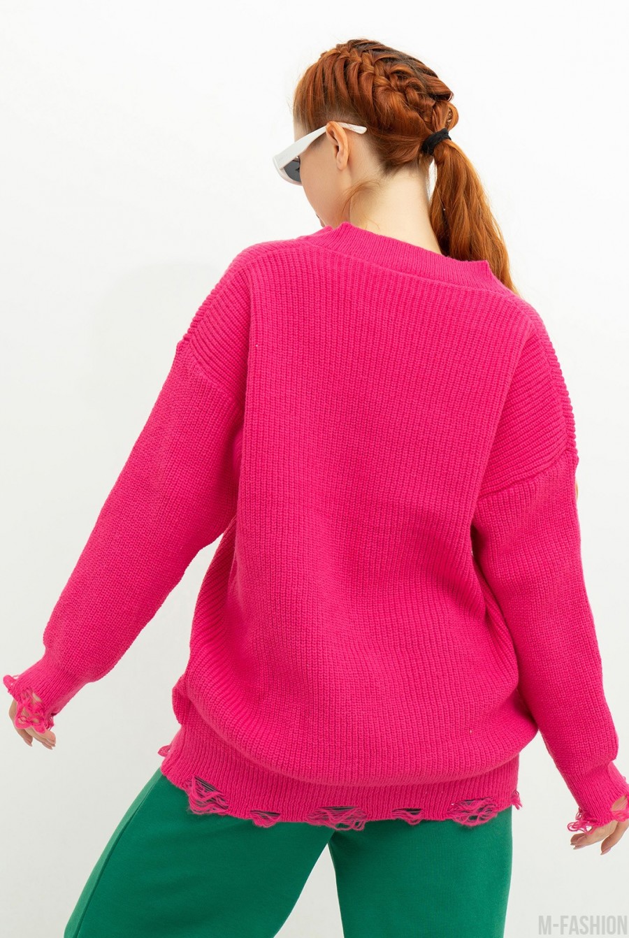 Малиновый вязаный пуловер с перфорацией- Фото 3