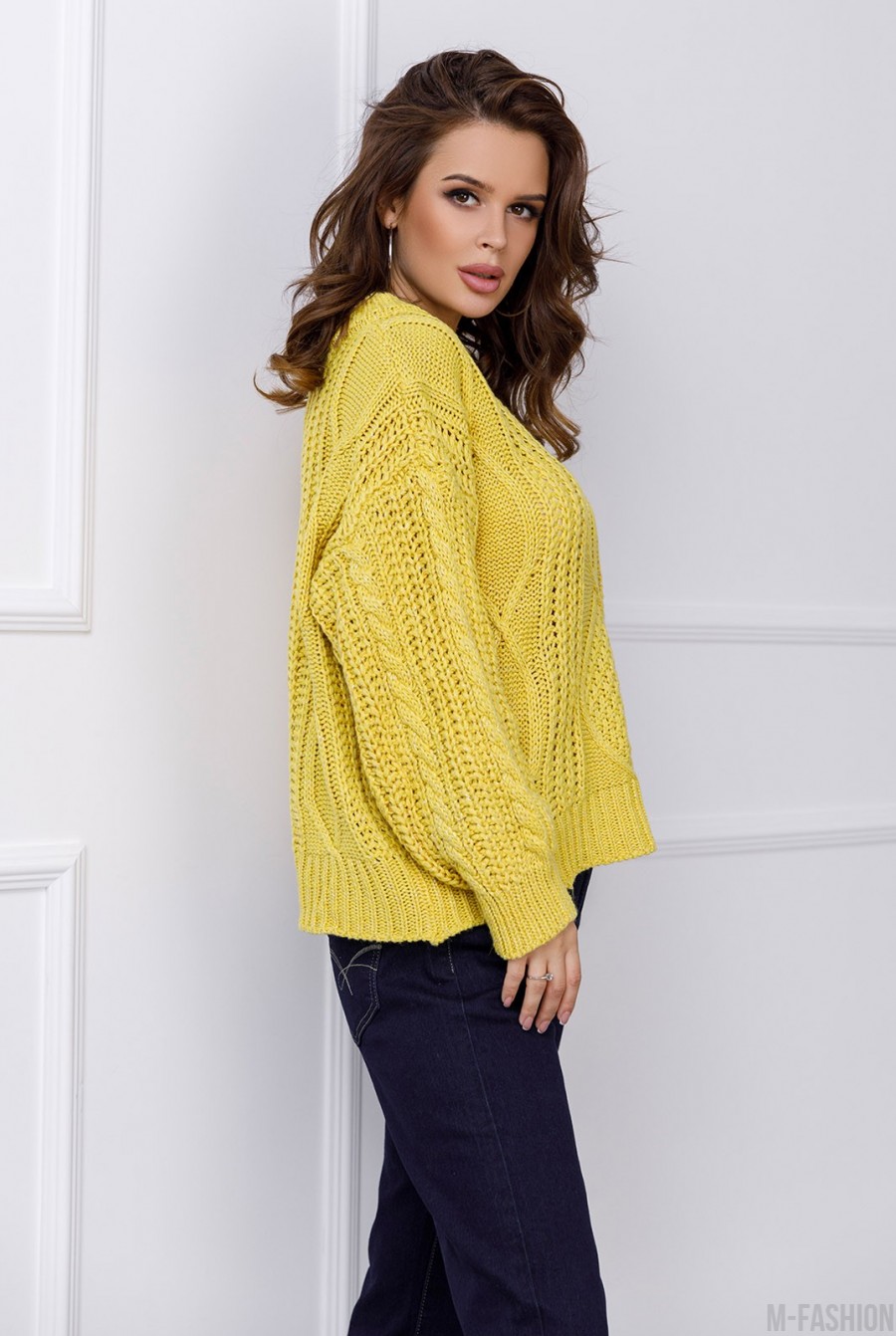 Желтый шерстяной свитер ажурной вязки- Фото 2
