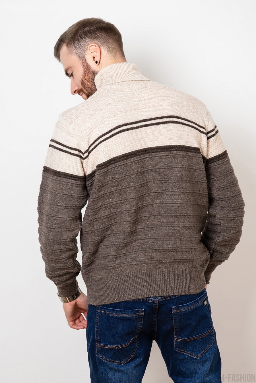 Бежевый шерстяной свитер с высоким горлом- Фото 3