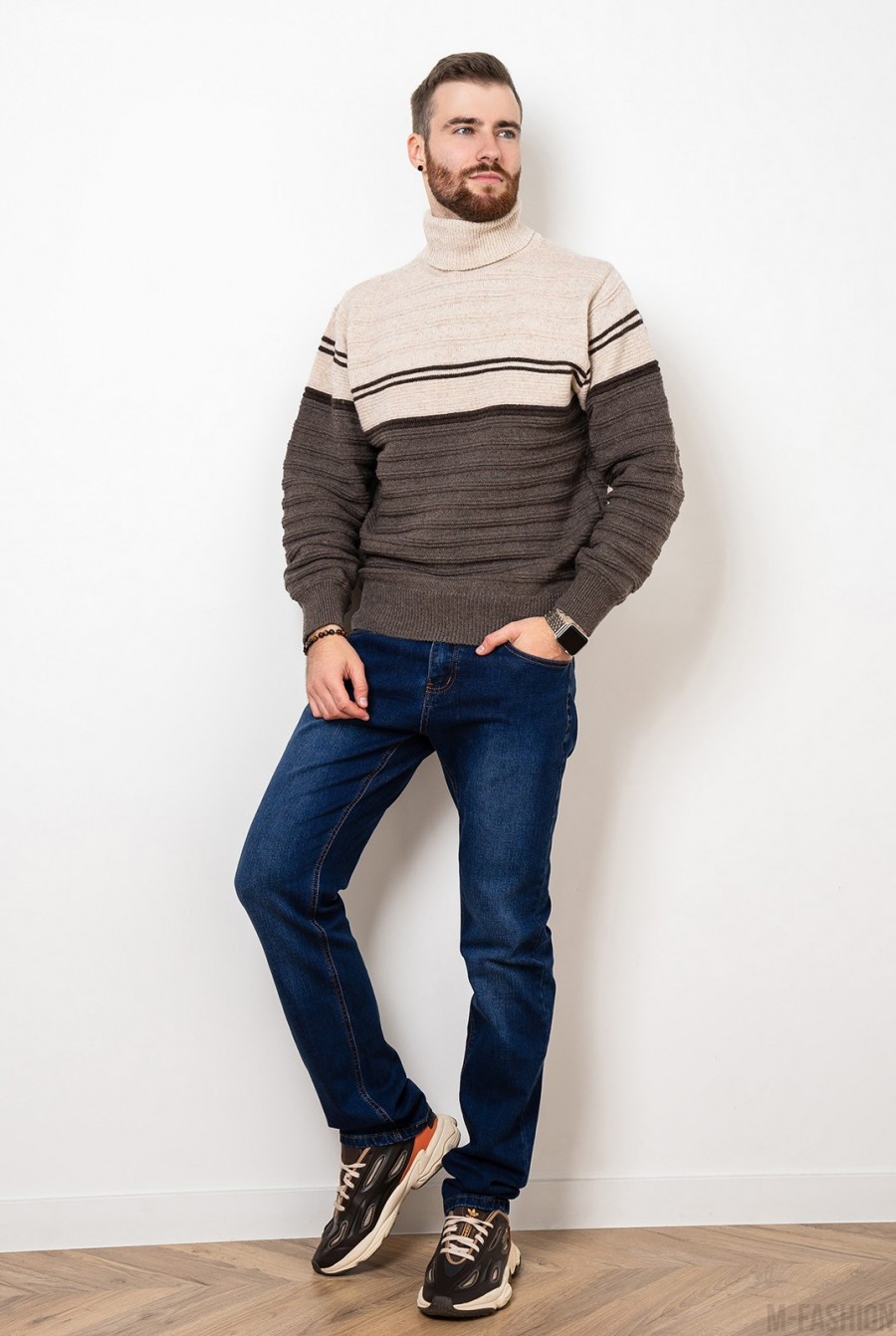 Бежевый шерстяной свитер с высоким горлом- Фото 4