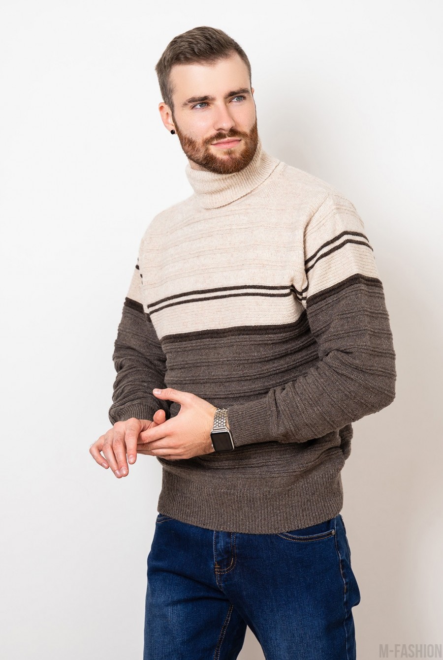 Бежевый шерстяной свитер с высоким горлом- Фото 2