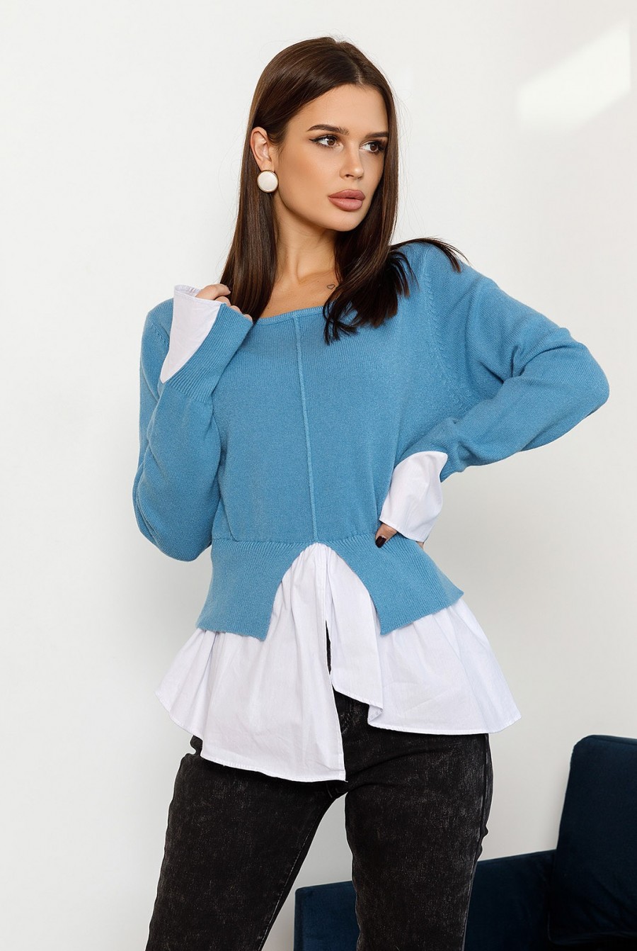Голубой ангоровый свитер с хлопковыми белыми вставками - Фото 1