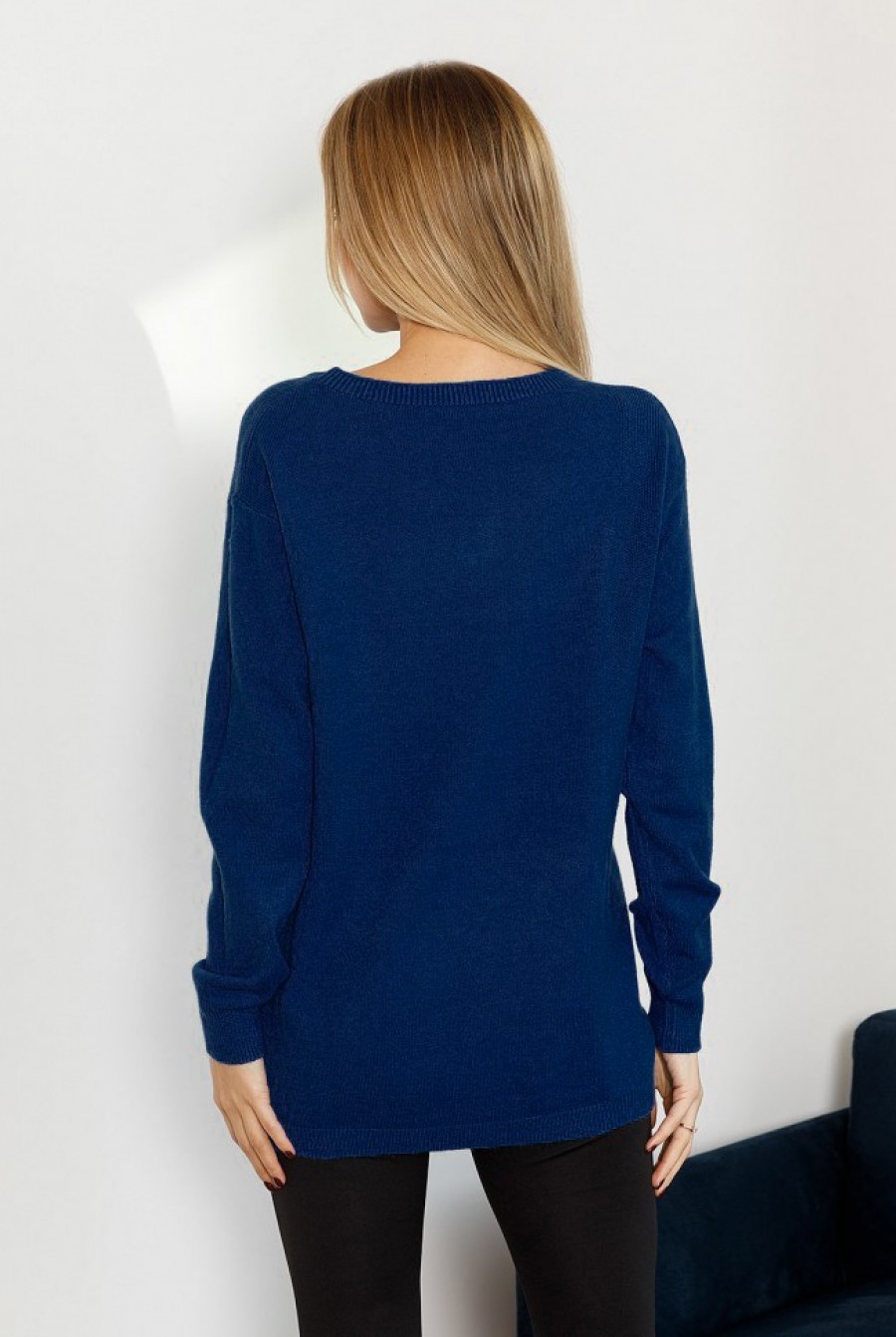 Темно-синий ангоровый свитер декорированный пуговицами- Фото 2