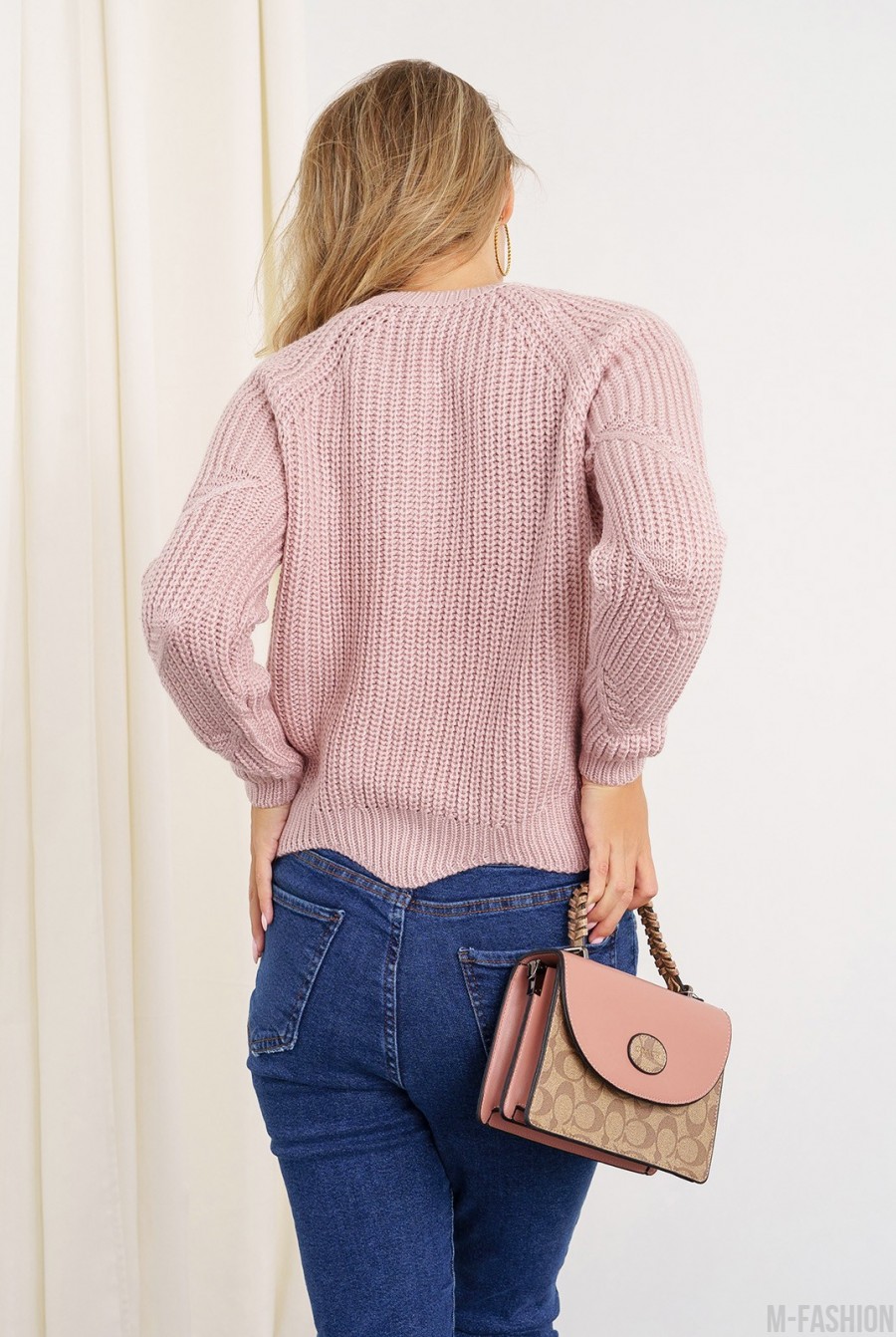 Розовый вязаный свитер с фигурным низом- Фото 3