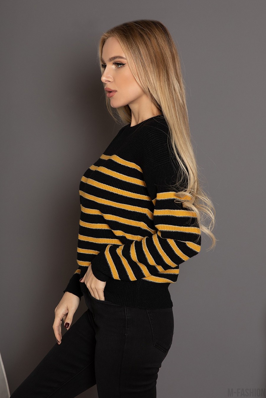 Черно-желтый вязаный полосатый свитер с люрексом- Фото 2