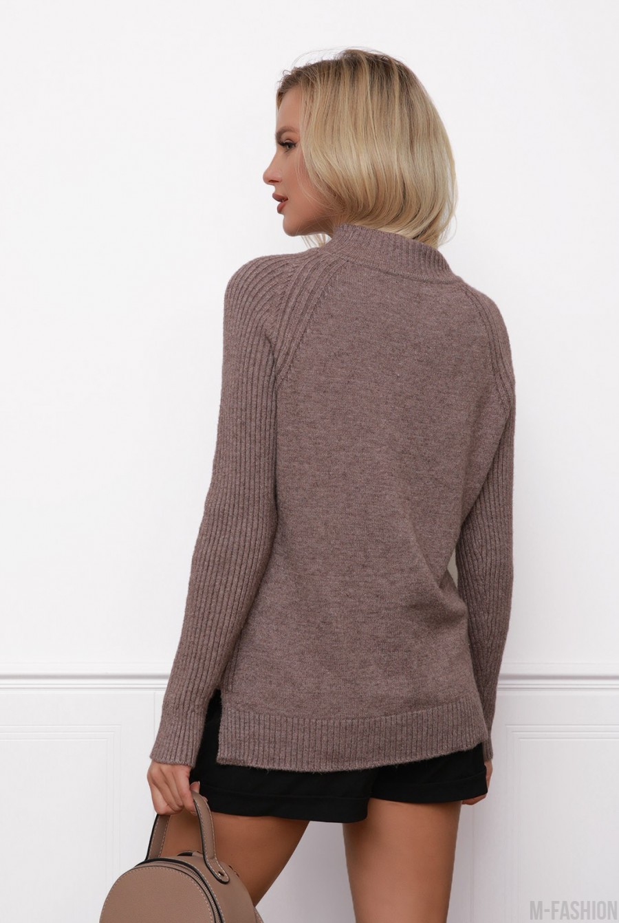 Коричневый шерстяной свитер с фактурными вставками- Фото 3