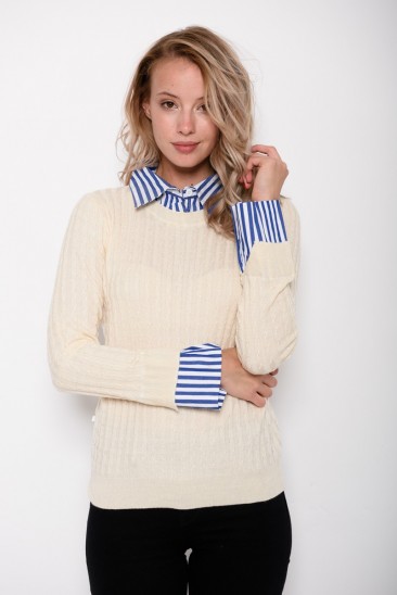 Комбинированный свитер молочного цвета с полосатым воротником и манжетами
