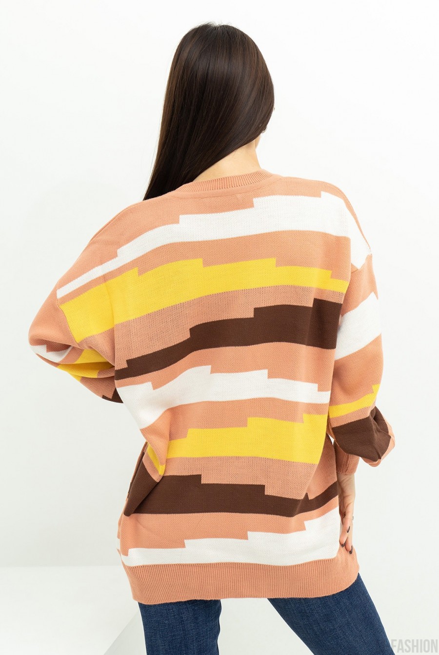 Бежевый удлиненный свитер с геометрическим декором- Фото 4