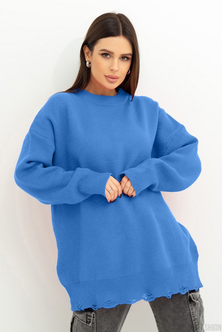 Синий свободный свитер с перфорацией - Фото 1