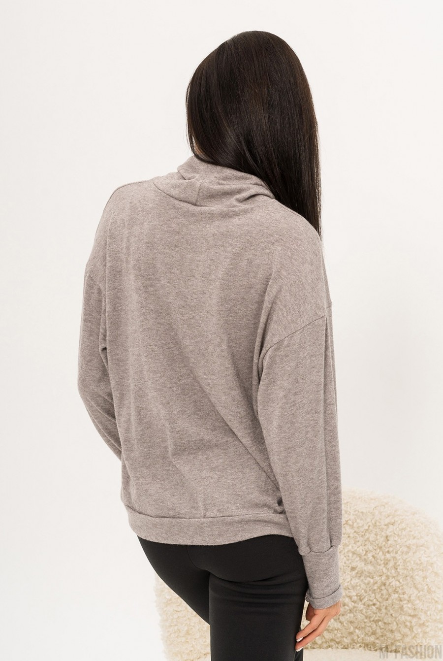Серый ангоровый свитер с хомутом- Фото 3
