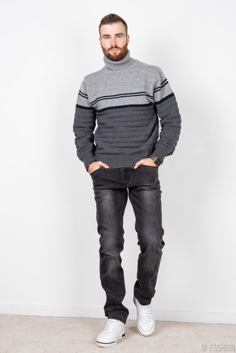 Серый шерстяной свитер с высоким горлом- Фото 4