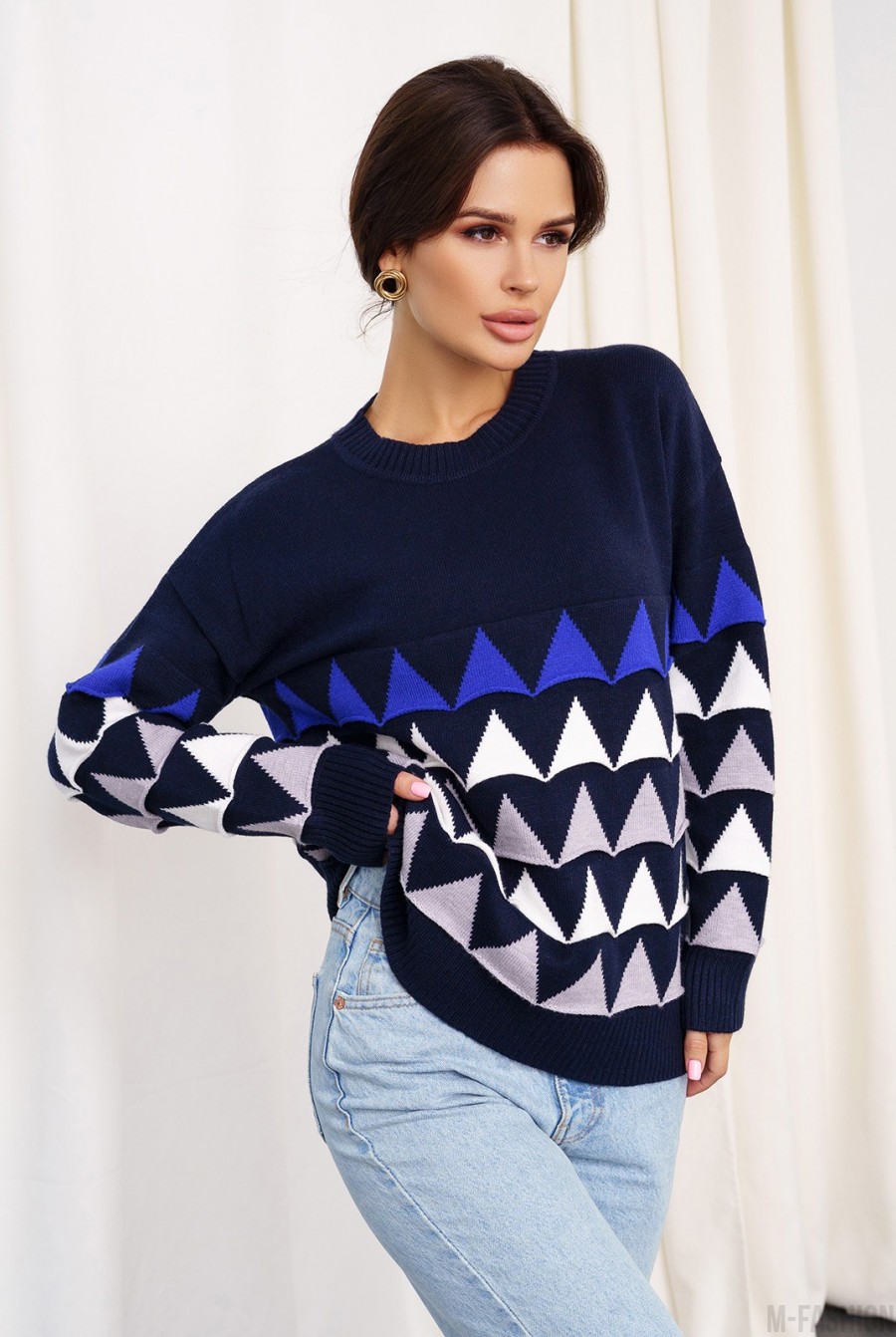 Темно-синий вязаный свитер с объемными треугольниками- Фото 2