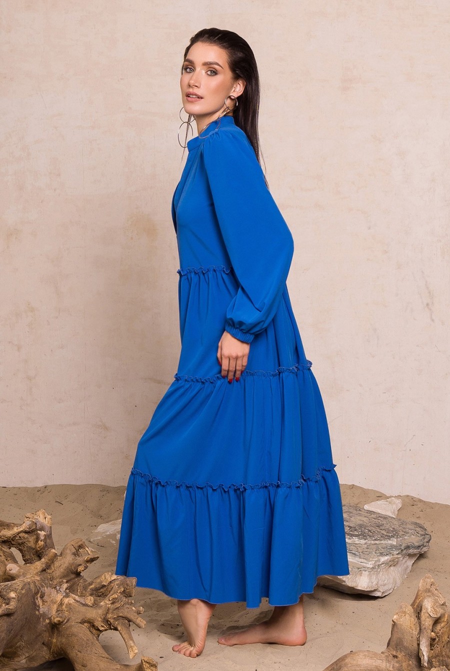 Синее длинное платье-трапеция с рюшами- Фото 2