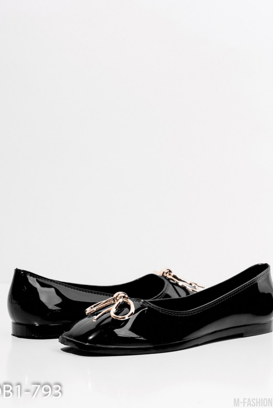 Черные лаковые туфли с бантом- Фото 3
