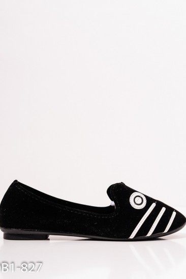 Черные замшевые туфли с мордочками на мысках