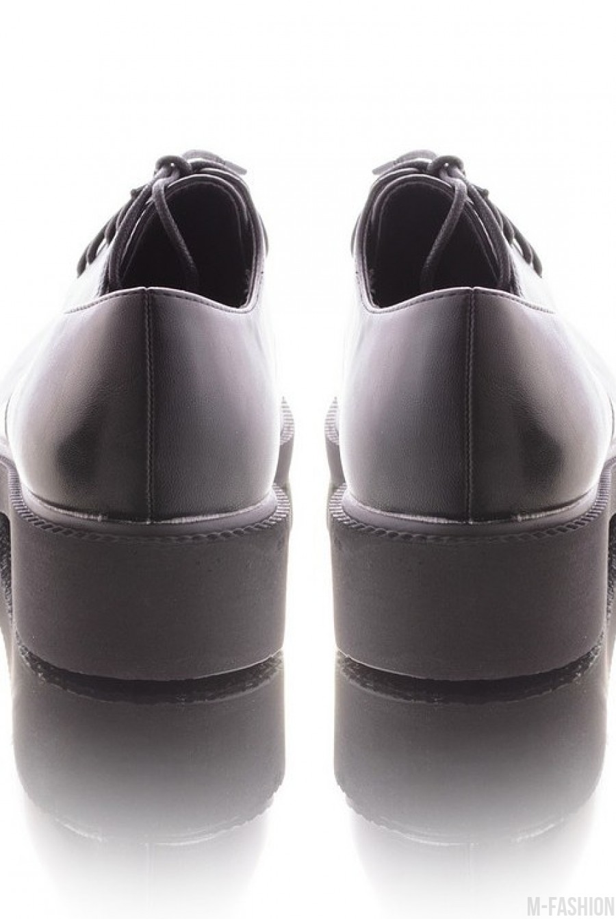 Черные классические туфли на шнуровке- Фото 4