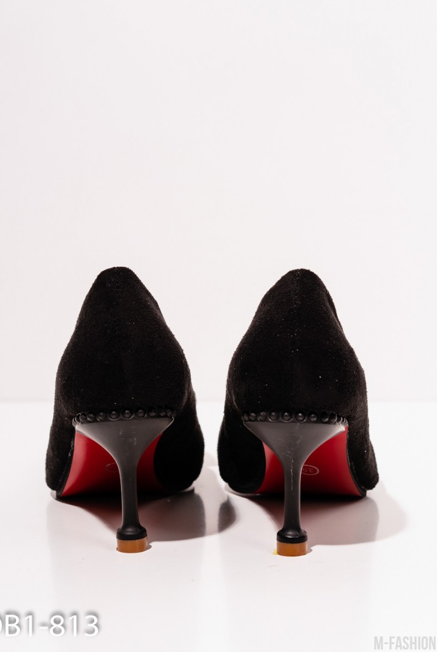 Черные замшевые остроконечные туфли на шпильке- Фото 4