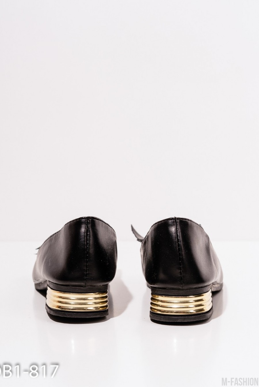 Черные туфли-лодочки на низком каблуке- Фото 4