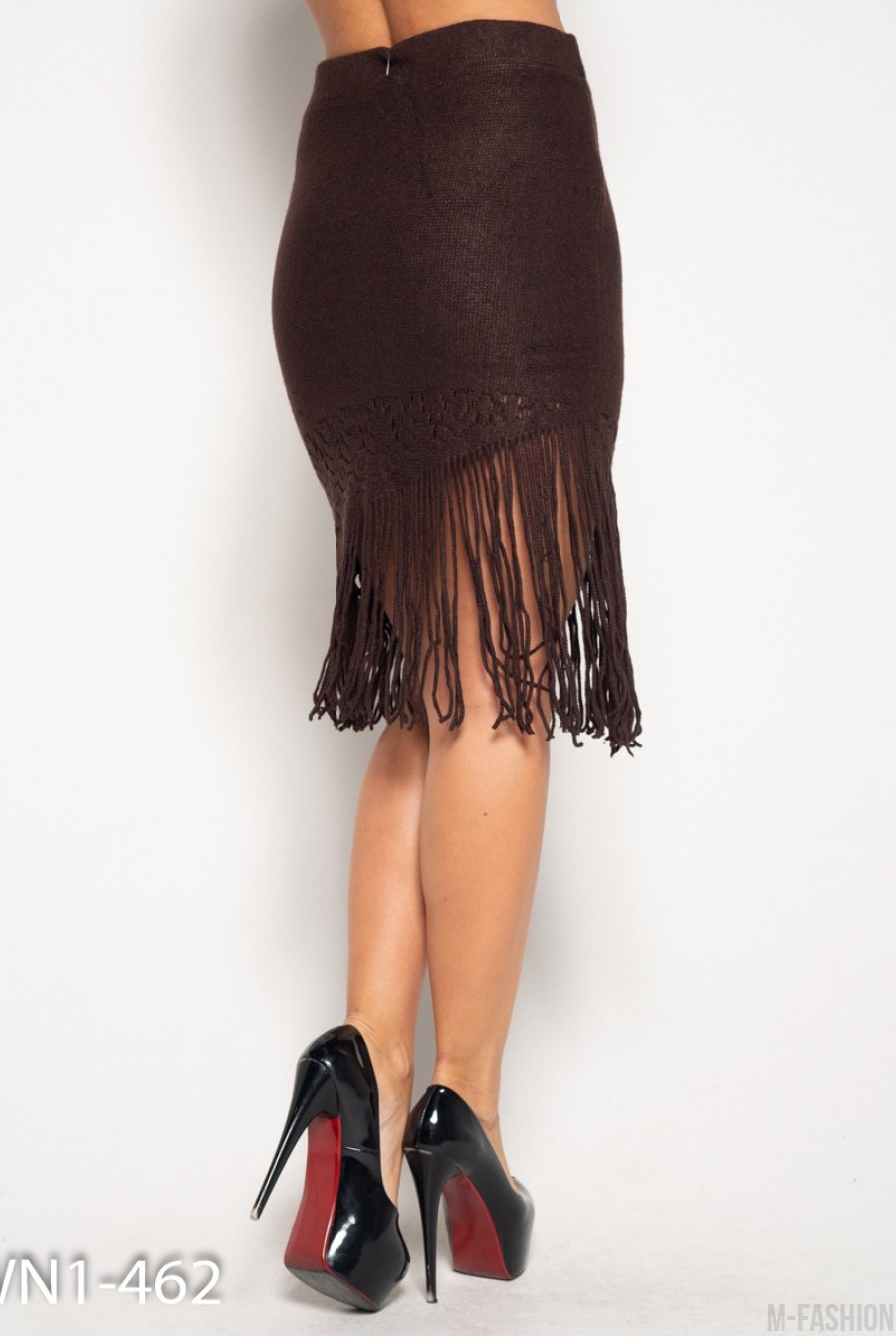 Темно-коричневая теплая юбка с бахромой и перфорацией- Фото 3