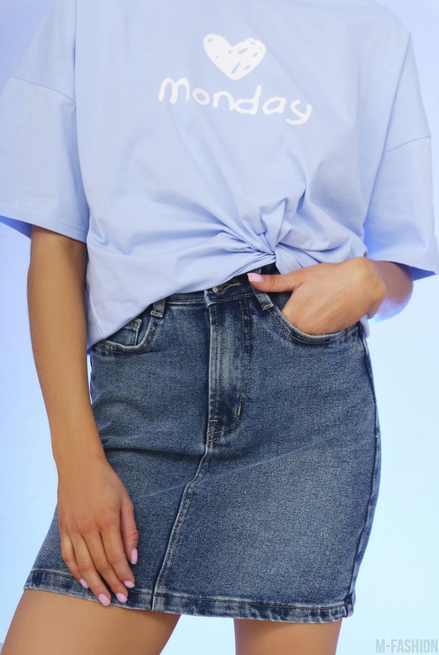 Синяя джинсовая юбка с потертостями - Фото 1