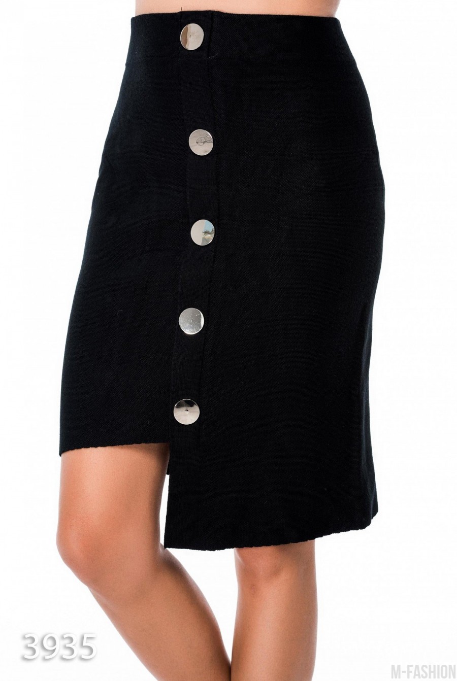 Черная асимметричная юбка-карандаш с крупными пуговицами- Фото 2