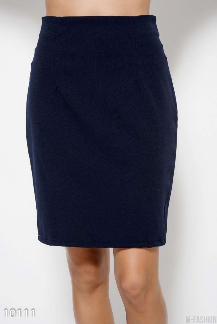 Темно-синяя классическая юбка с разрезом сзади - Фото 1