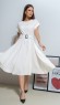 Белое однотонное платье миди длины