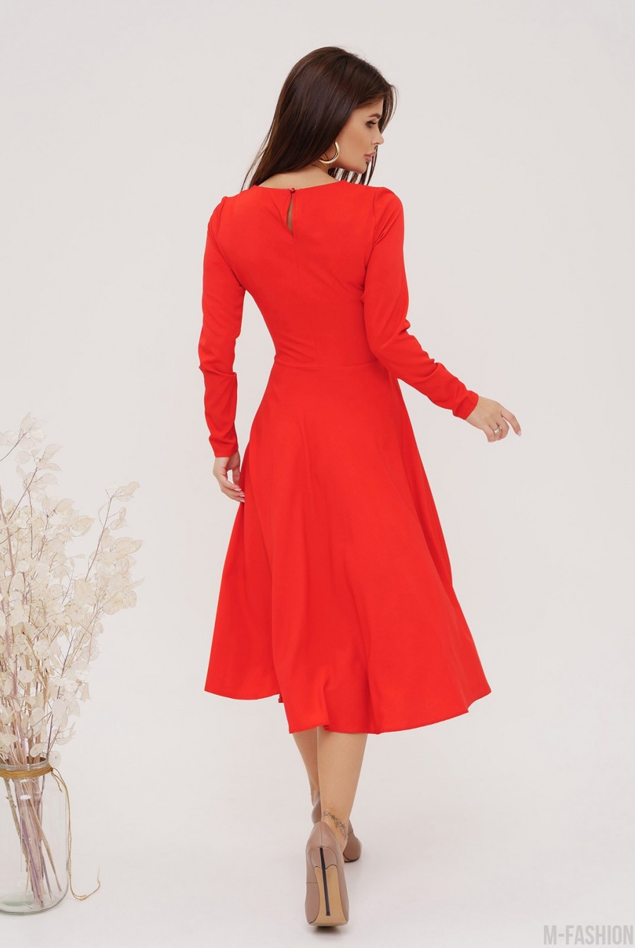Красное классическое платье с длинными рукавами - Фото 3