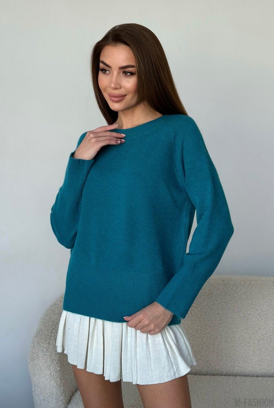 Синий ангоровый свитер с удлиненными манжетами - Фото 2