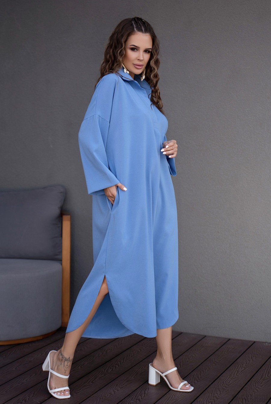 Голубое платье-рубашка свободного кроя - Фото 2