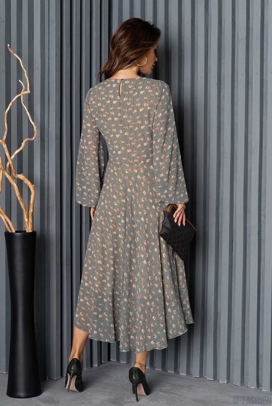 Оливковое классическое платье миди длины - Фото 3