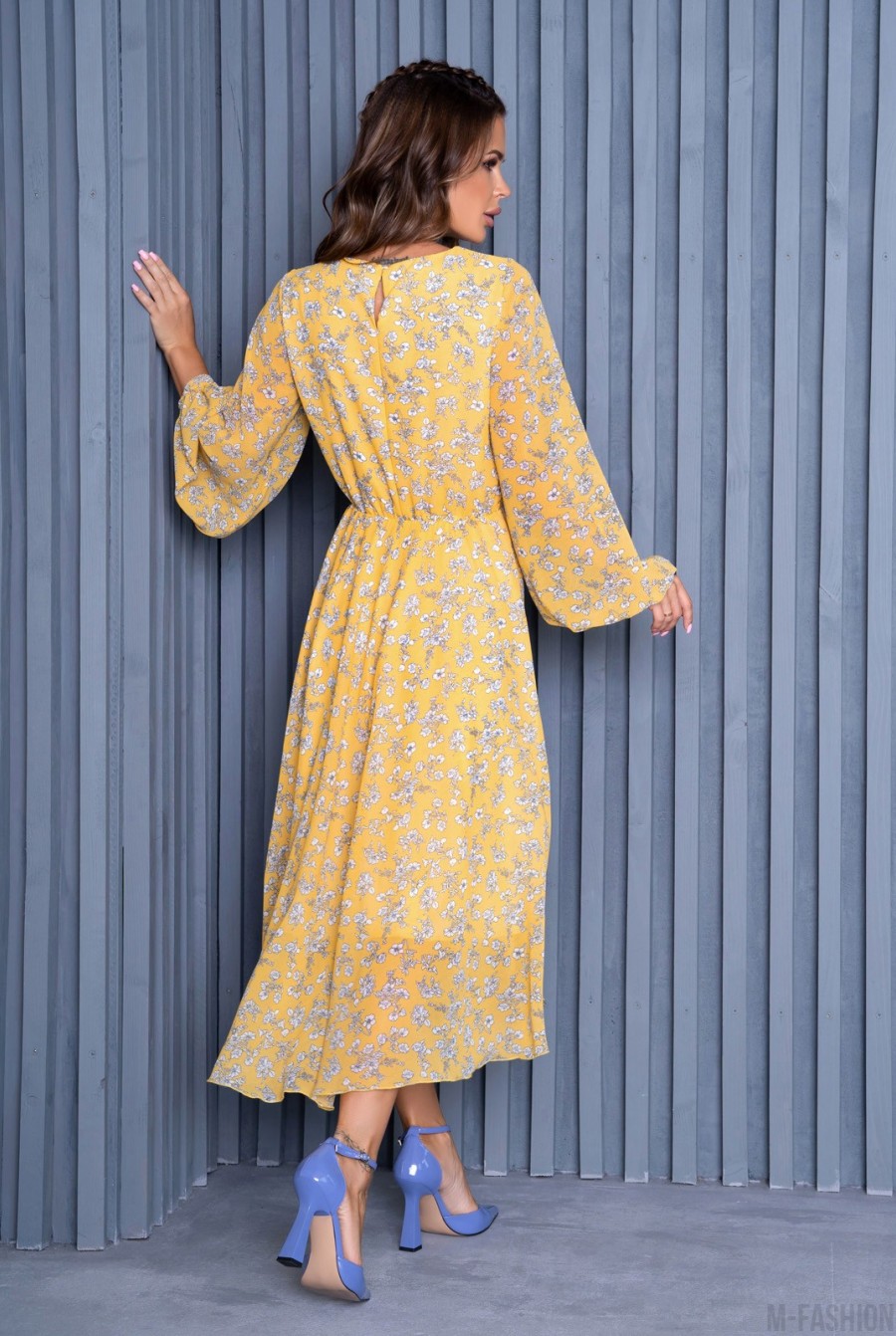 Шифоновое желтое платье классического кроя - Фото 3