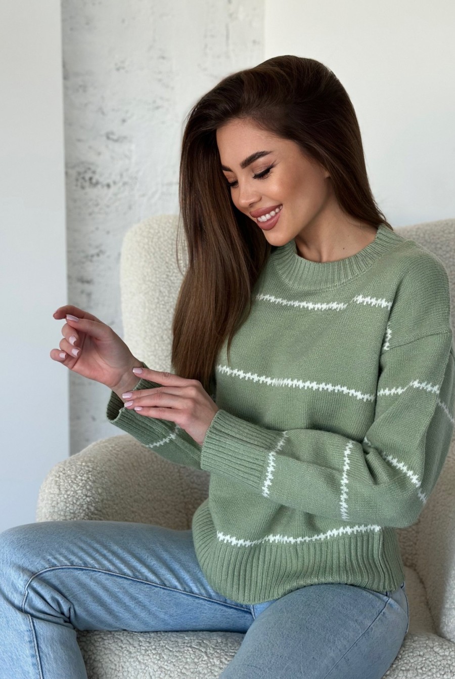 Ангоровый вязаный свитер цвета хаки в полоску - Фото 2