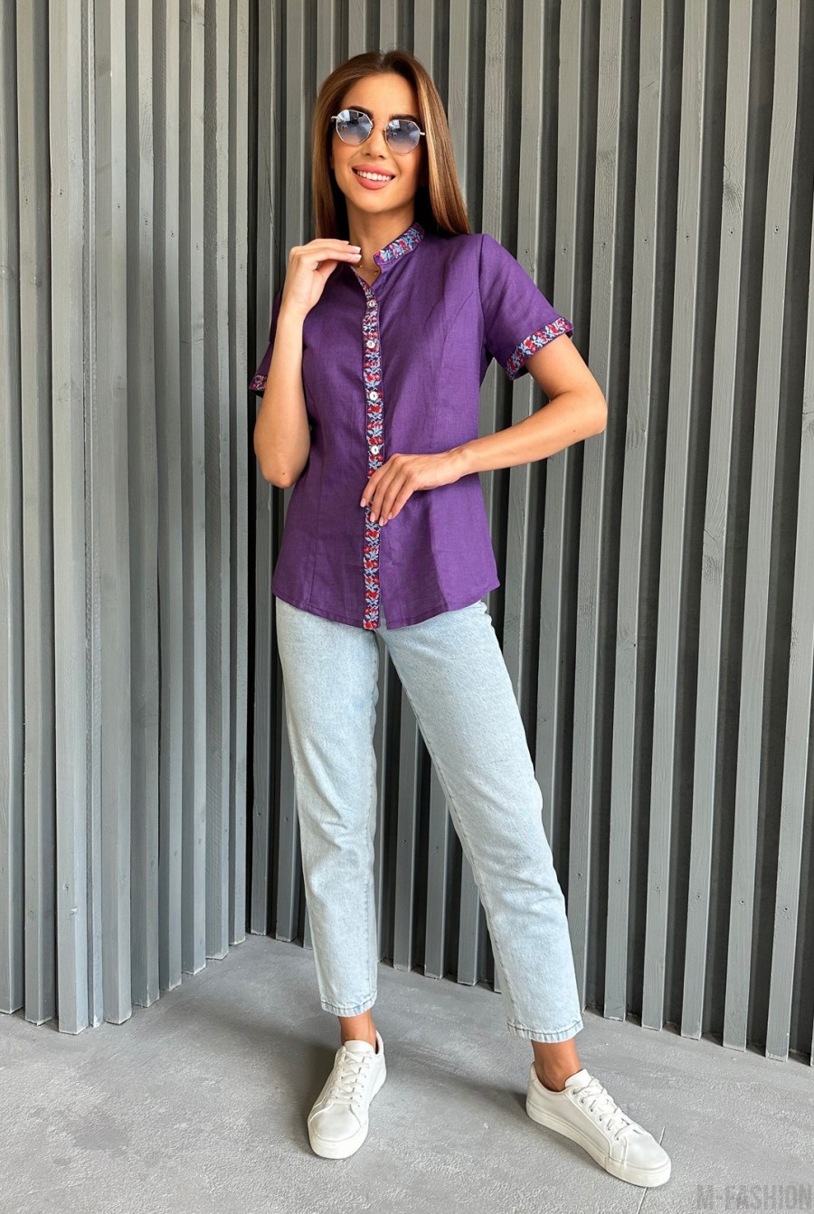 Фиолетовая рубашка из льна с вышивкой  - Фото 1