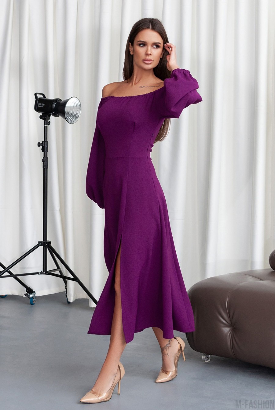 Фиолетовое ретро платье с разрезом - Фото 2