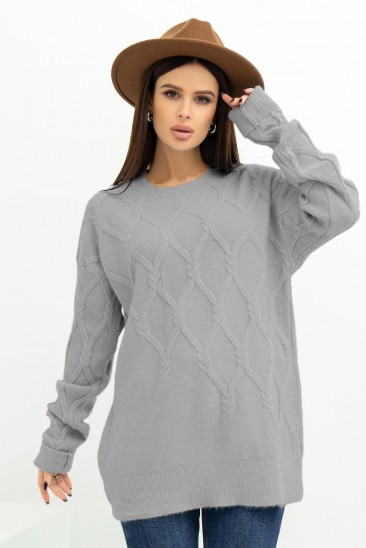 Серый теплый свитер декорированный аранами