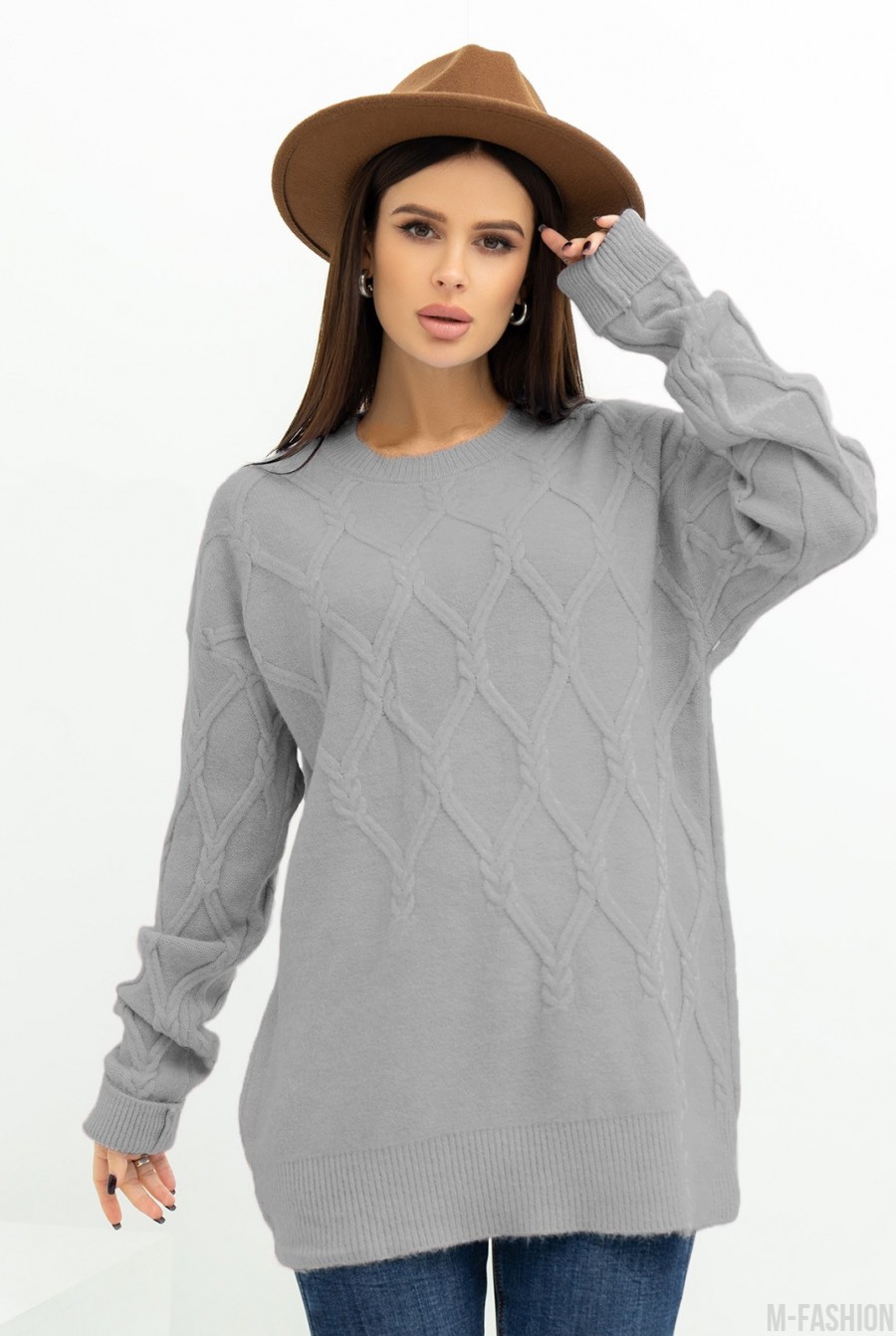 Серый теплый свитер декорированный аранами  - Фото 1