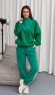 Зеленый теплый костюм с вставками
