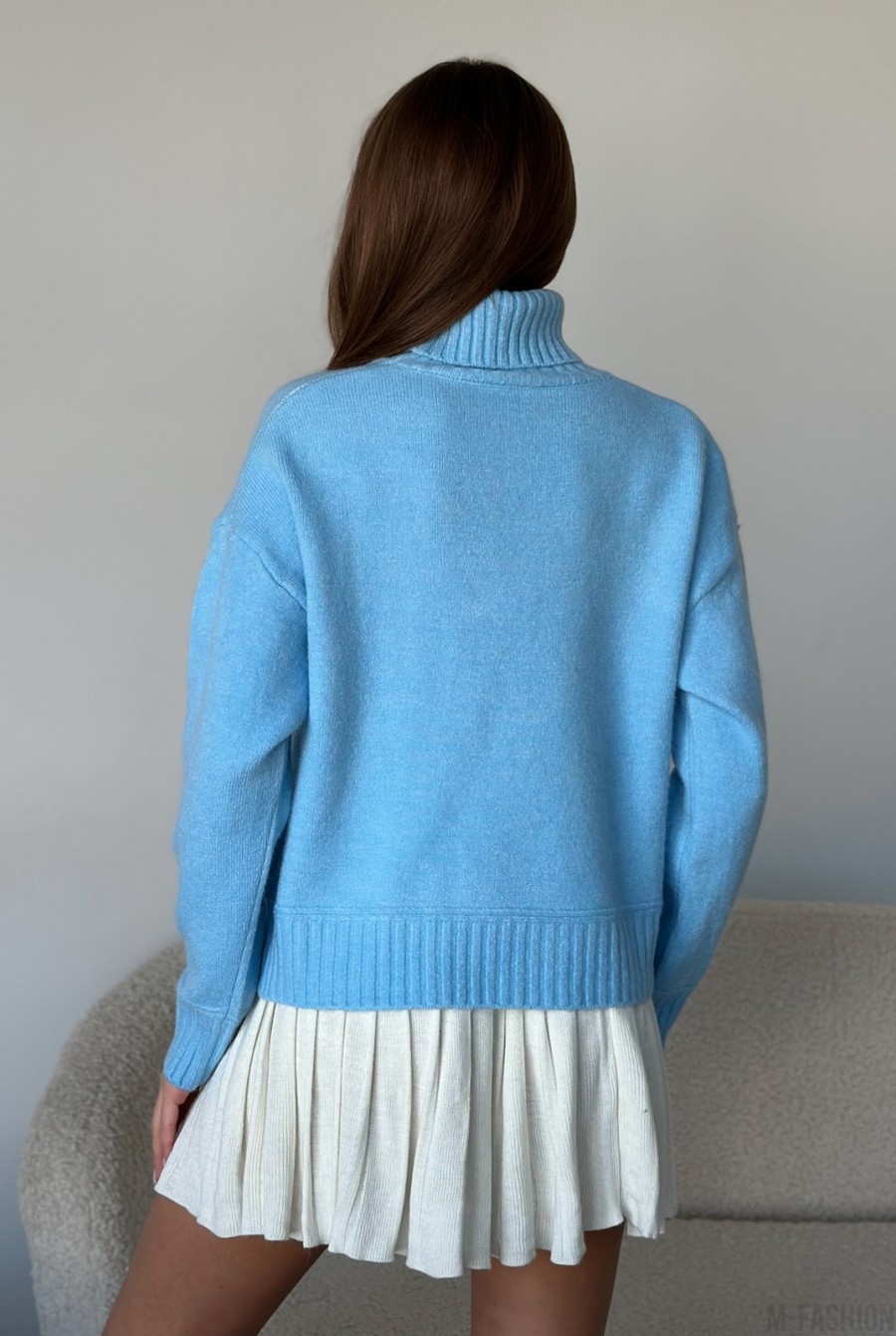Ангоровый голубой свитер с высоким горлом - Фото 3