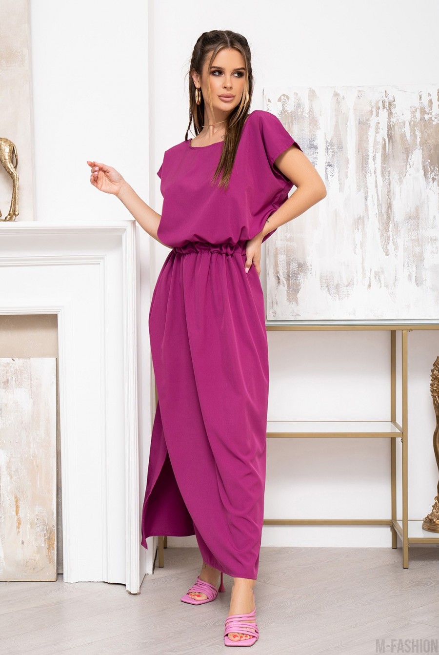 Фиолетовое платье с фигурным вырезом на спинке - Фото 2